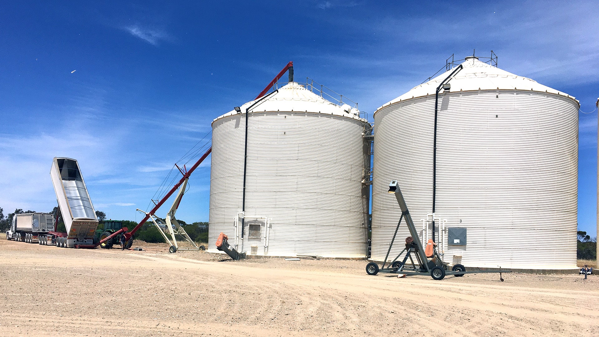 Strategies to enhance the value of on-farm grain storage in South Australia (USA119)